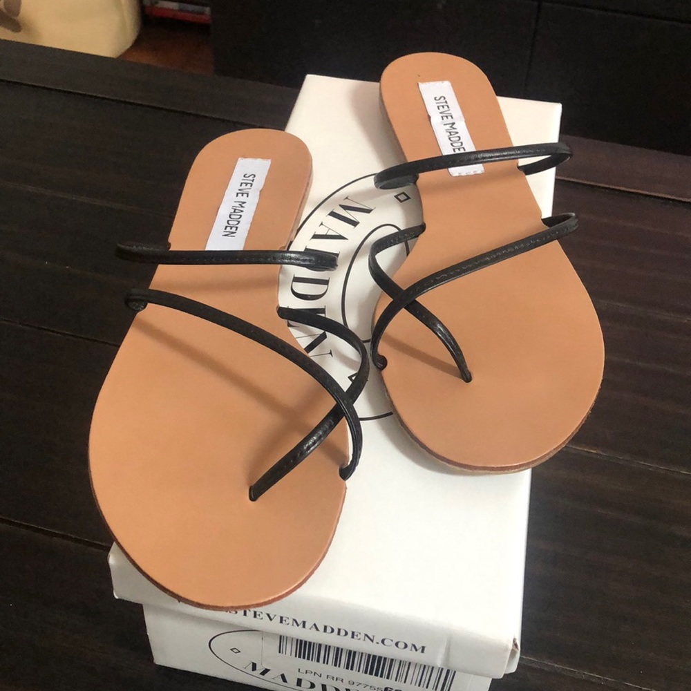 Steve Madden slip on sandals